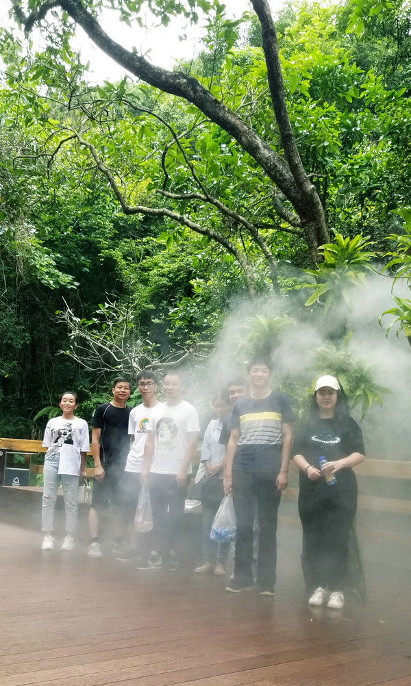 越是前進(jìn)，風(fēng)景越是迷人